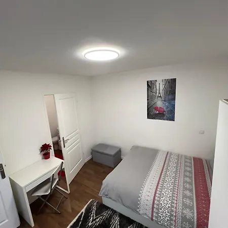 2 Pieces Proche Du Centre Paris 15 Min